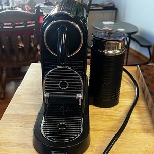 COPY - CitiZ original Nespresso w/ milk frother